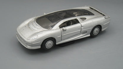 Maisto   Jaguar XJ 220  Silver 