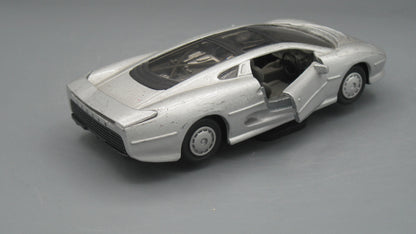 Maisto   Jaguar XJ 220  Silver 