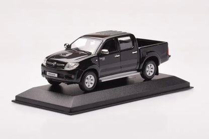 Mini-Champs   Toyota Hillux  Black 