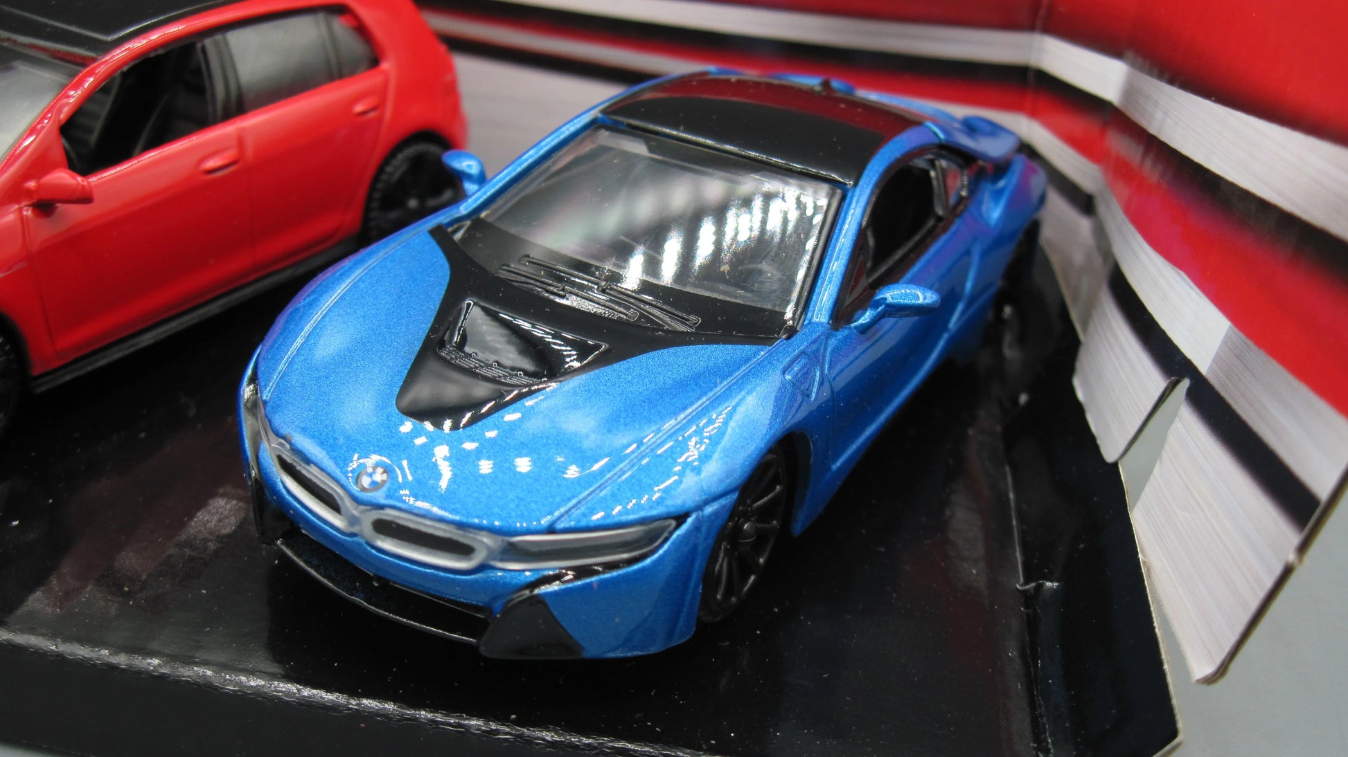 Motor Max  Playfun BMW, VW, BMW VW Golf MK7, BMW i8, BMW (Set of 3 cars)  Grey, Red, Blue