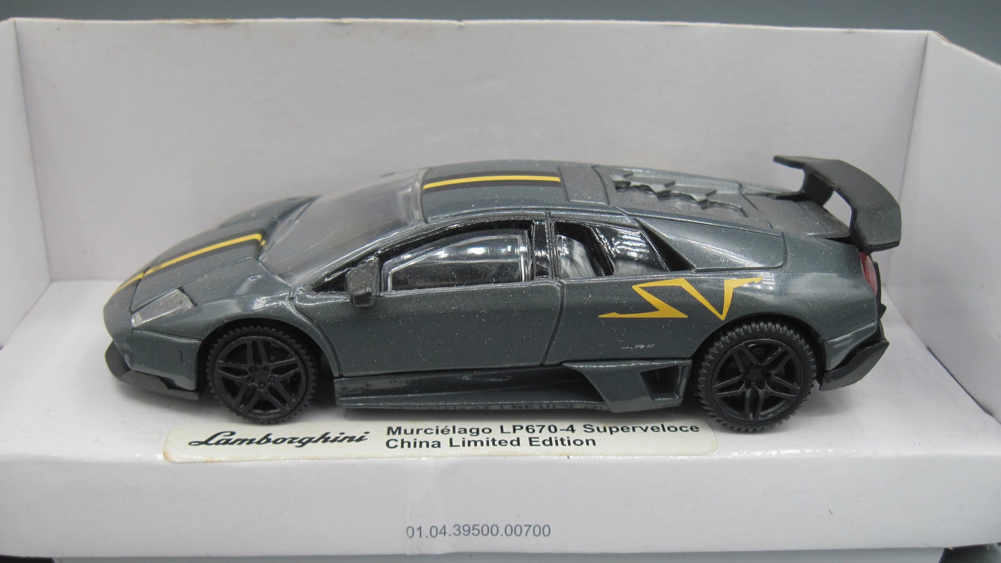 Miniso  Rastar Lamborghini LP 670-4 Superveloce  Grey