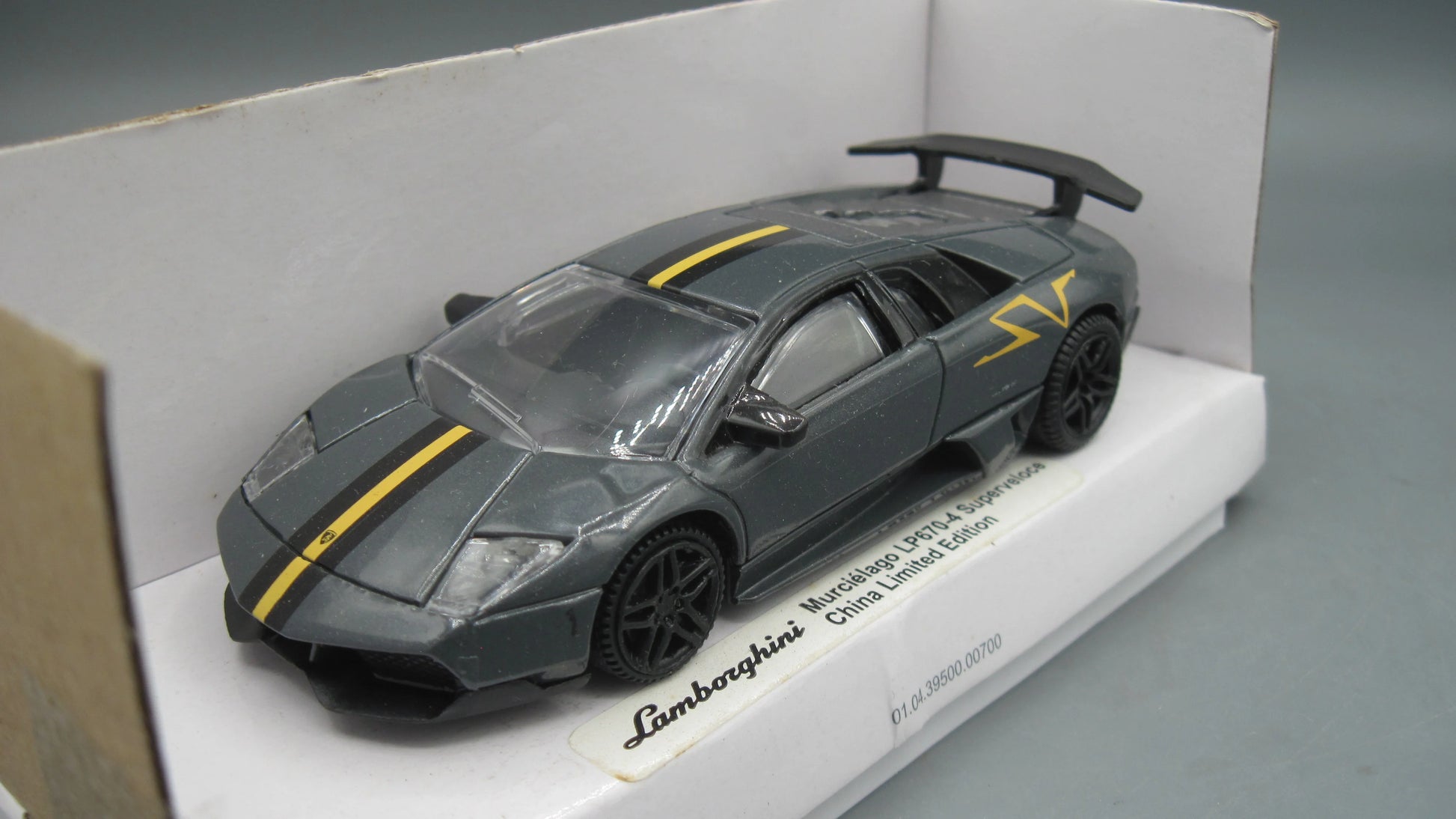 Miniso  Rastar Lamborghini LP 670-4 Superveloce  Grey