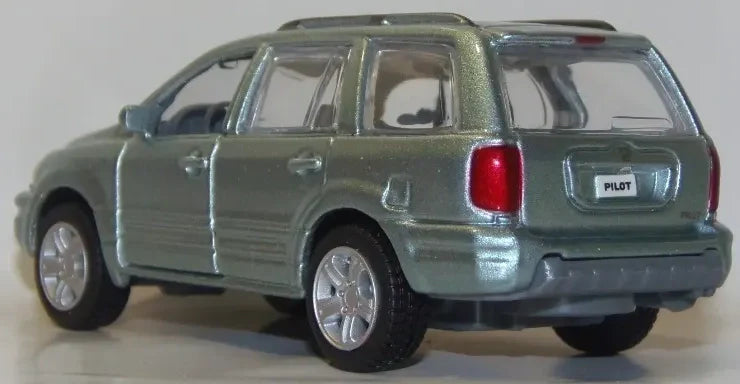 Maisto  Fresh Metal Honda Pilot  Silver Power Racer