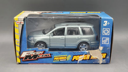 Maisto  Fresh Metal Honda Pilot  Silver Power Racer