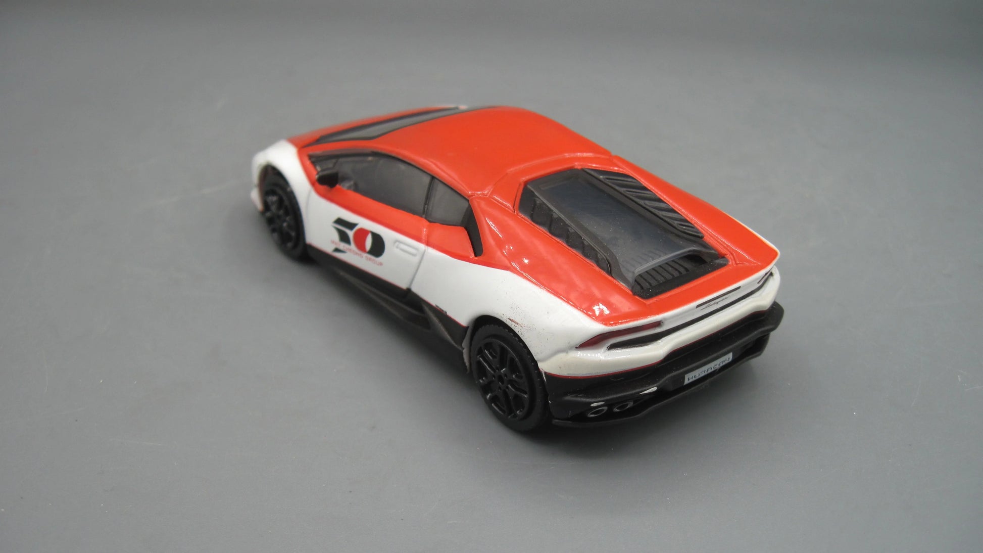 Toy Fair   Lamborghini Huracan LP 610-4  Orange, White