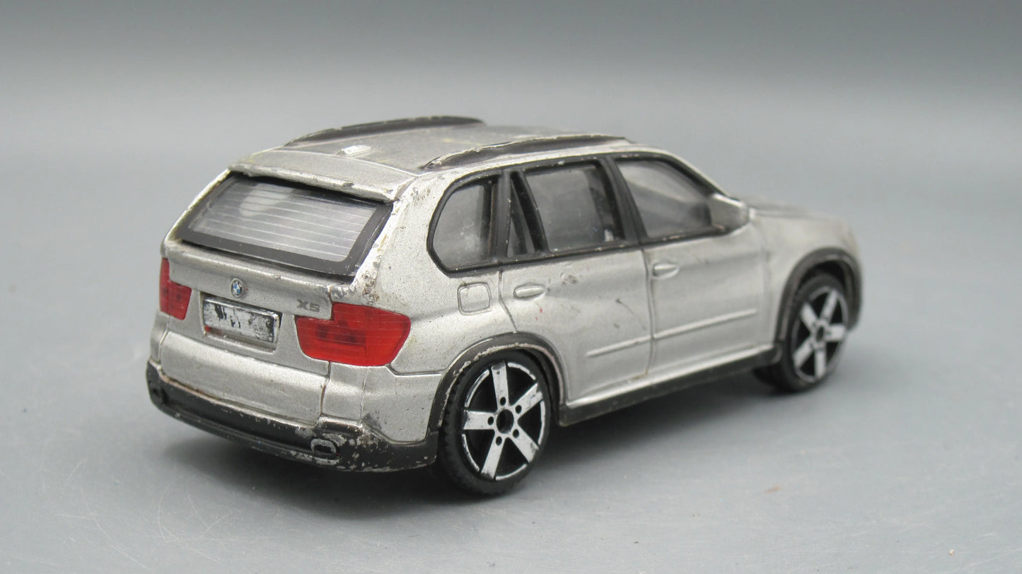 Bburago   BMW X5  Black&Tan gold