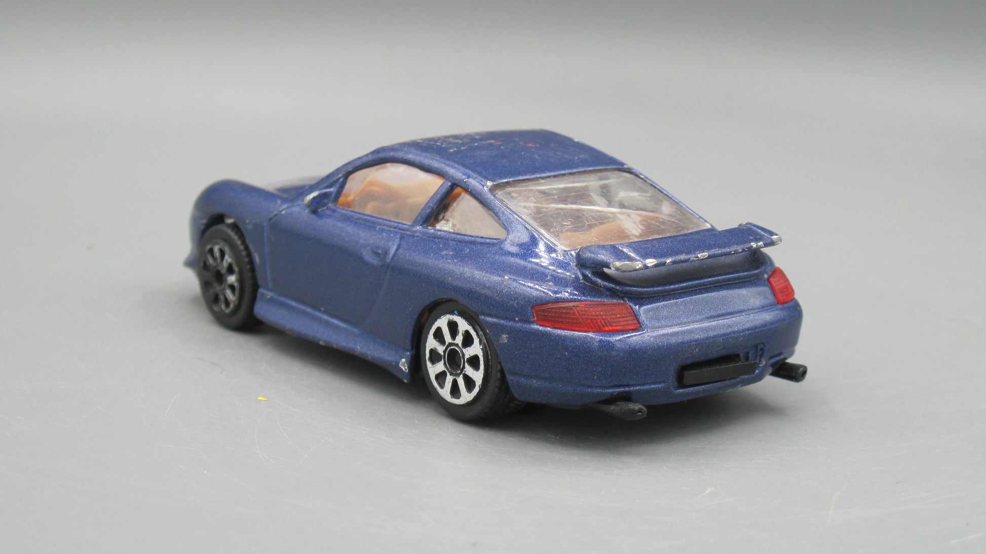 Bburago   Porsche Carrera 911  Blue