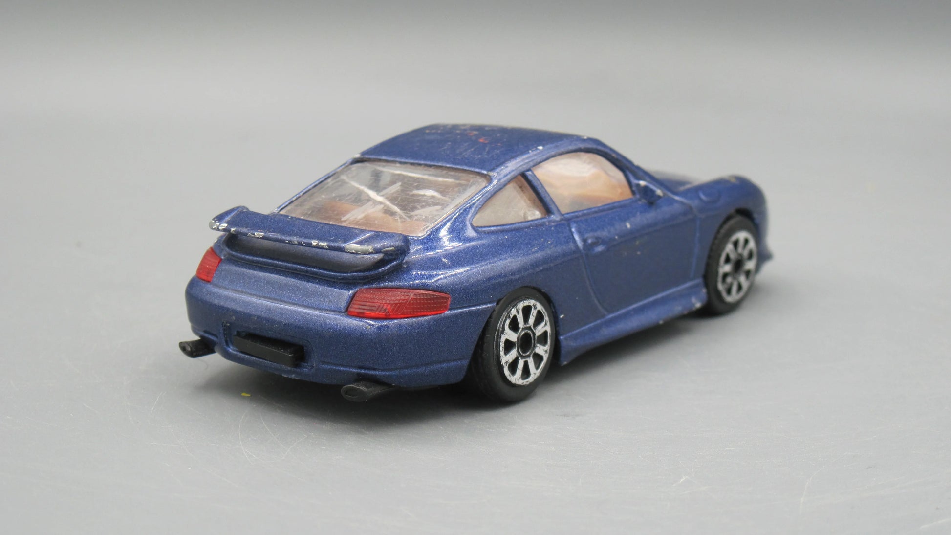 Bburago   Porsche Carrera 911  Blue