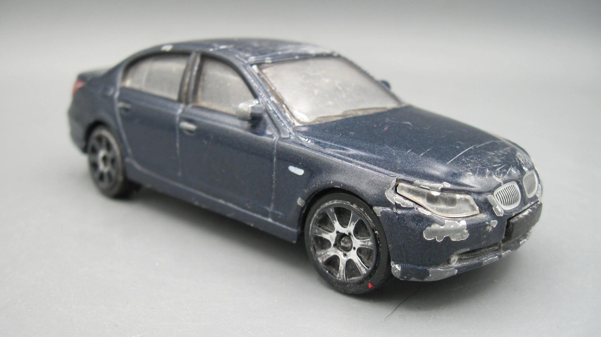 Bburago   BMW 545i  Blue