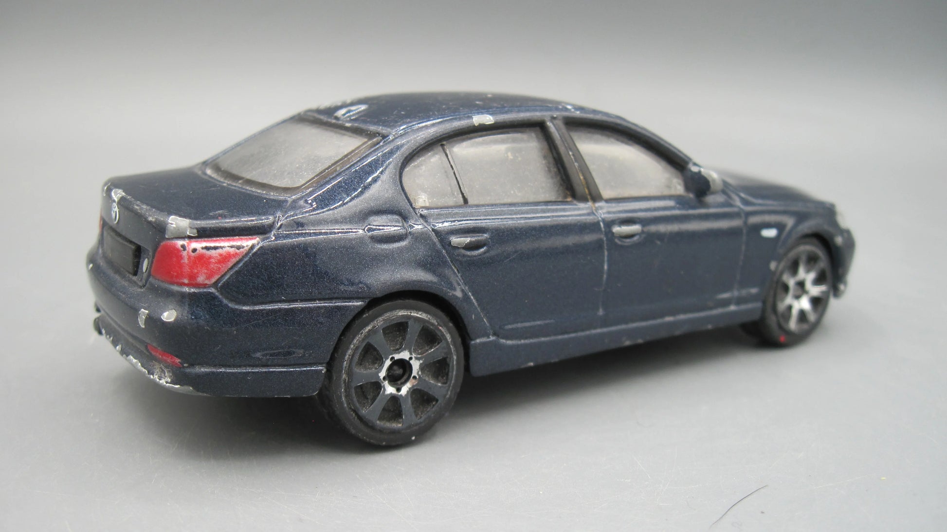 Bburago   BMW 545i  Blue