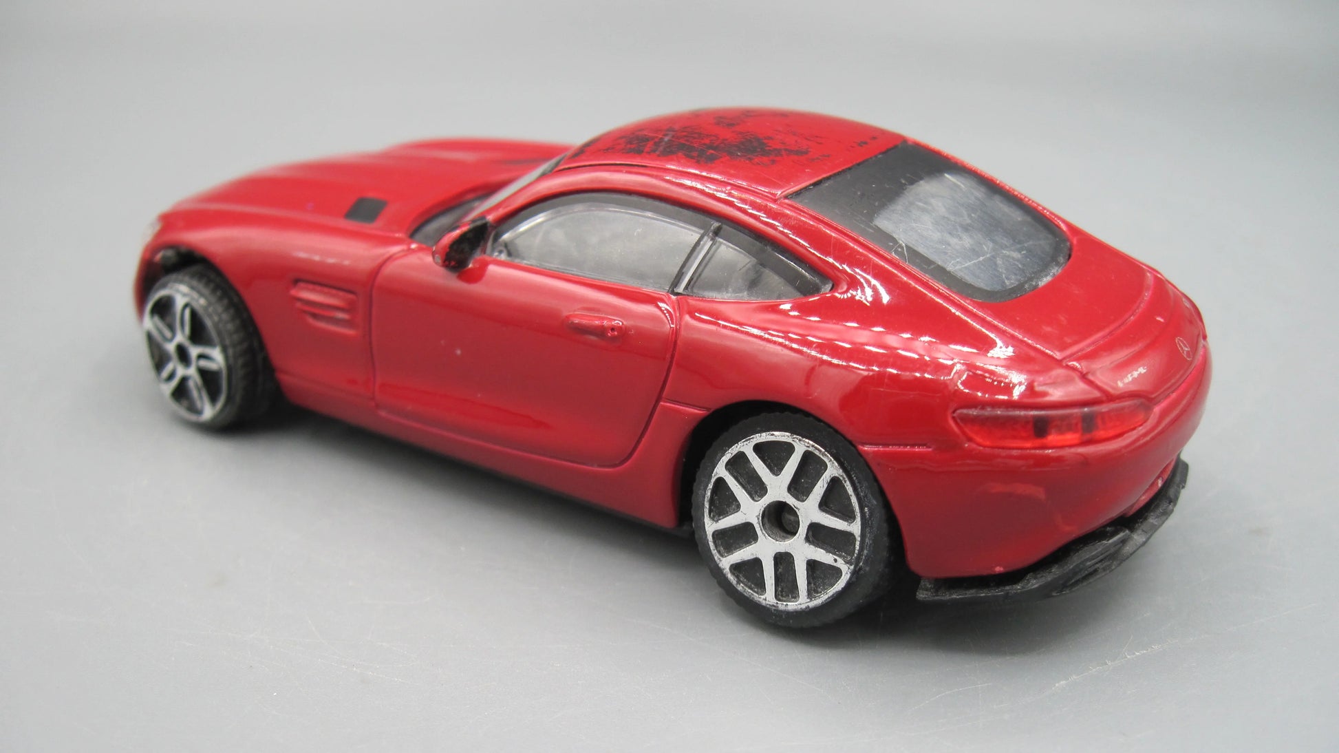 Bburago   Mercedes-Benz AMG GT  Red