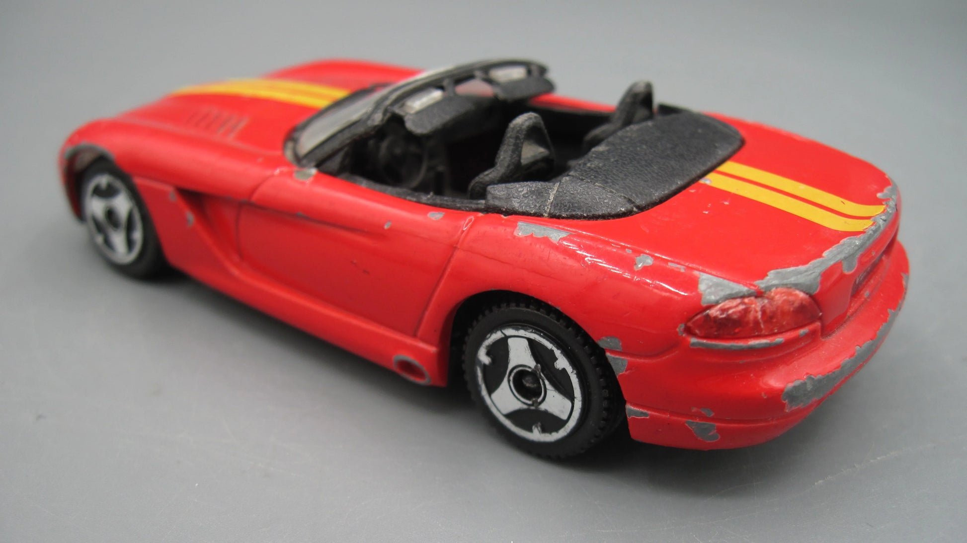 Bburago   Dodge Viper SRT-10  Red