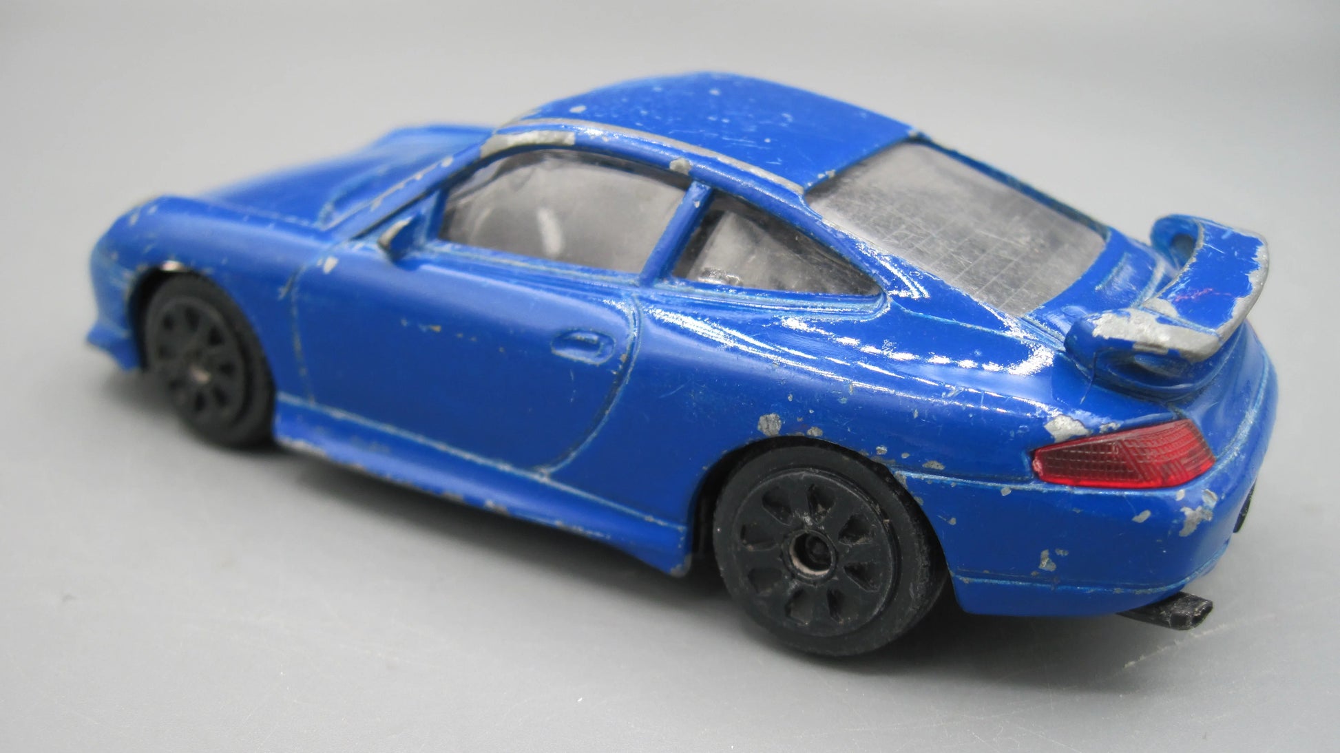 Bburago   Porsche Carrera 911  Blue