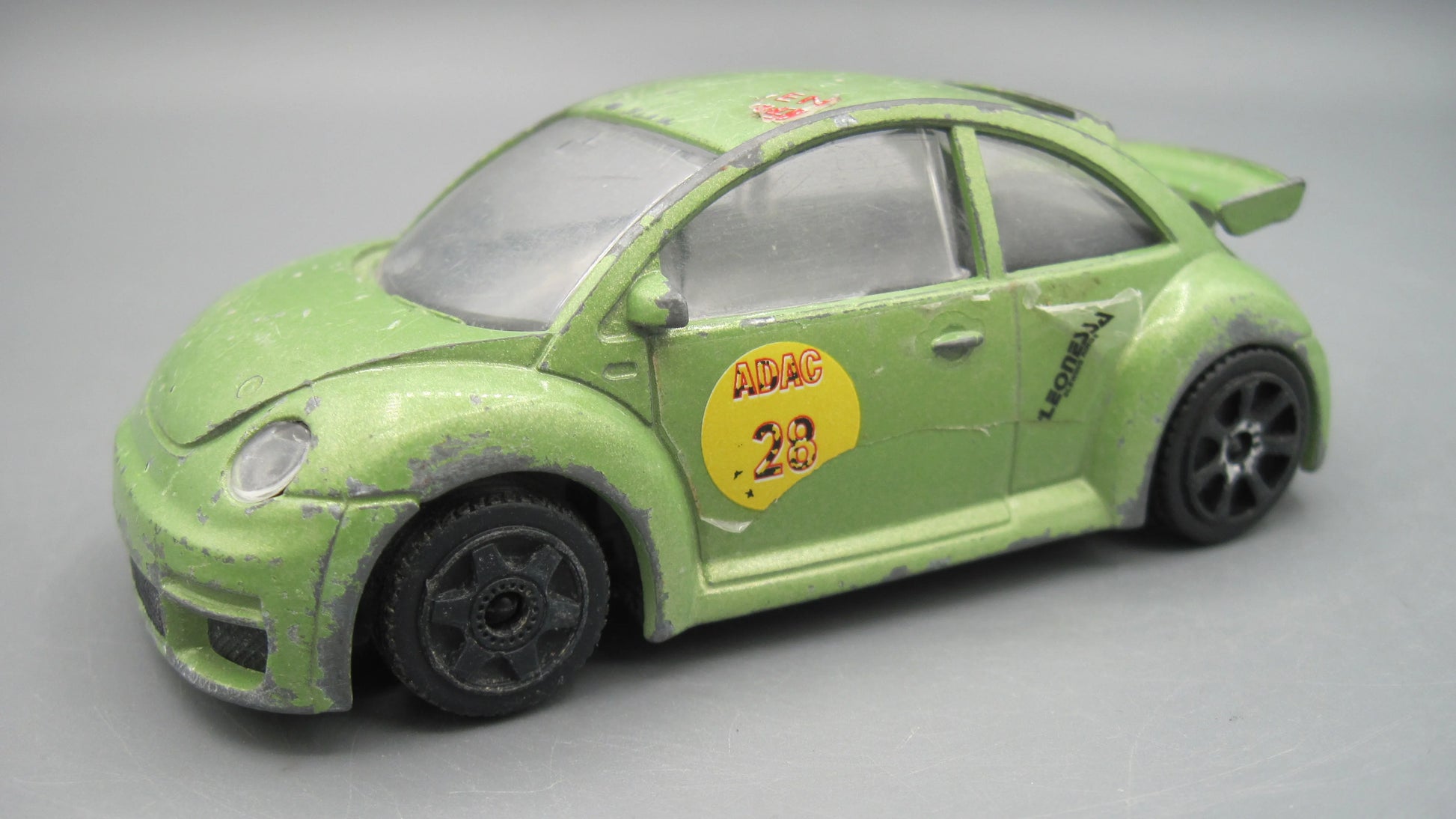 Bburago   Volkswagen New Beetle Cup  Green