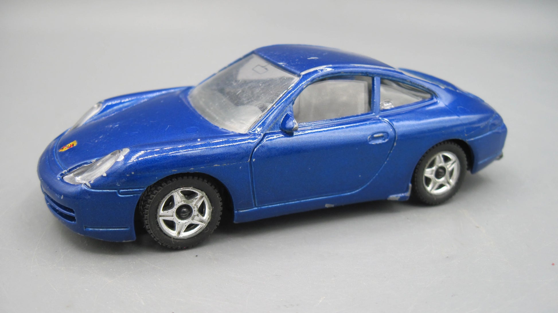 Bburago   Porsche 911 Carrera  Blue