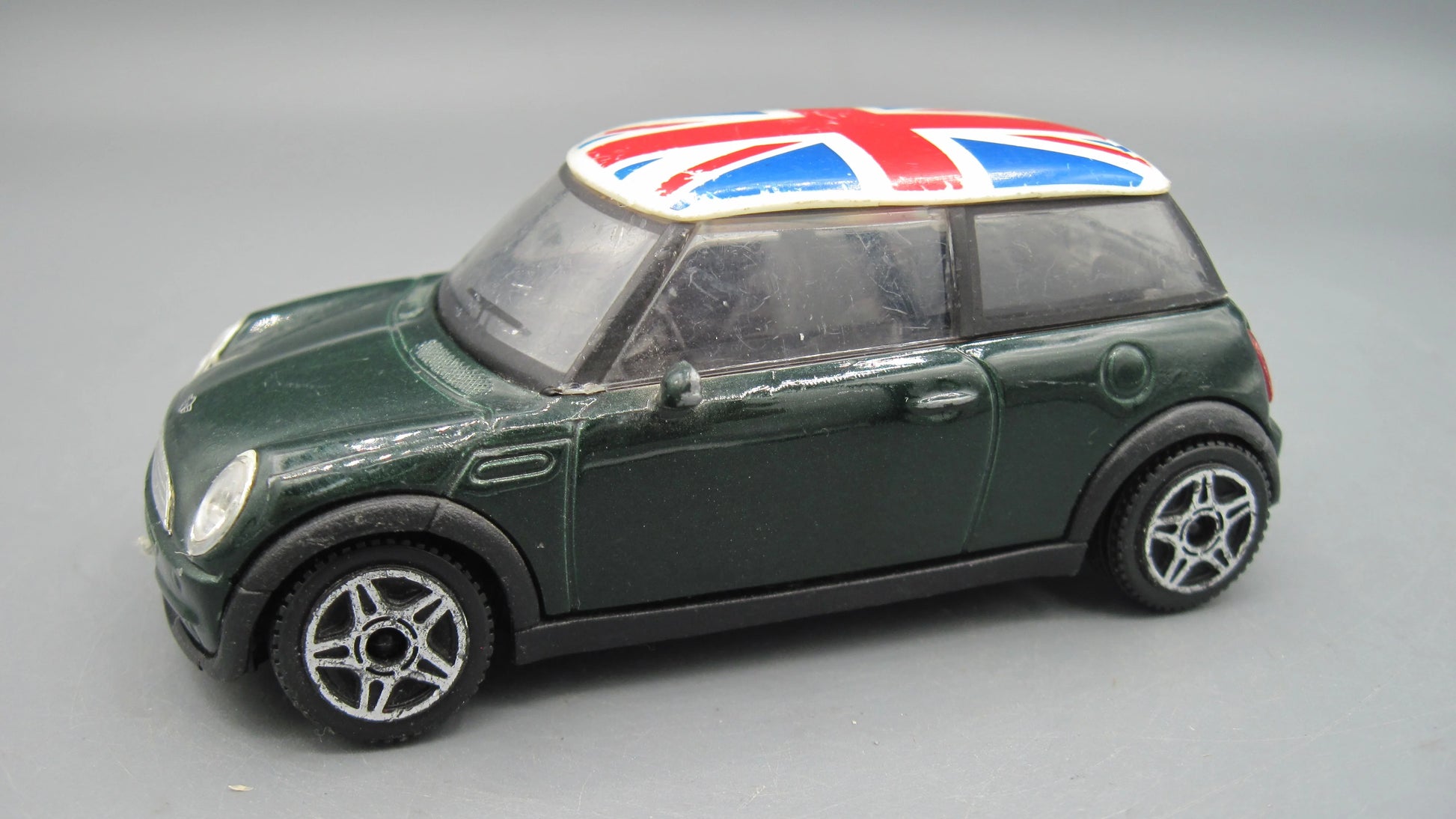 Bburago   Mini Cooper  Green