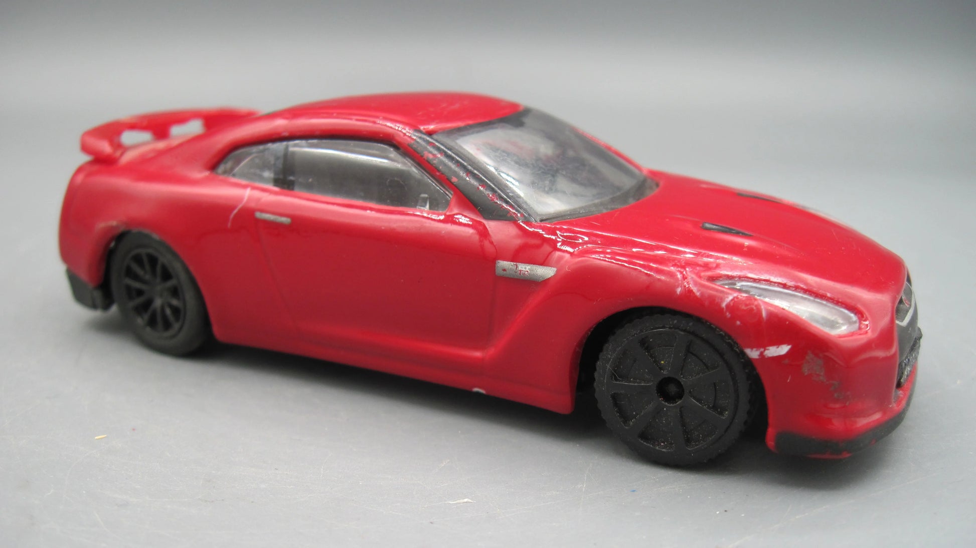 Bburago   Nissan GT-R 2009 Red
