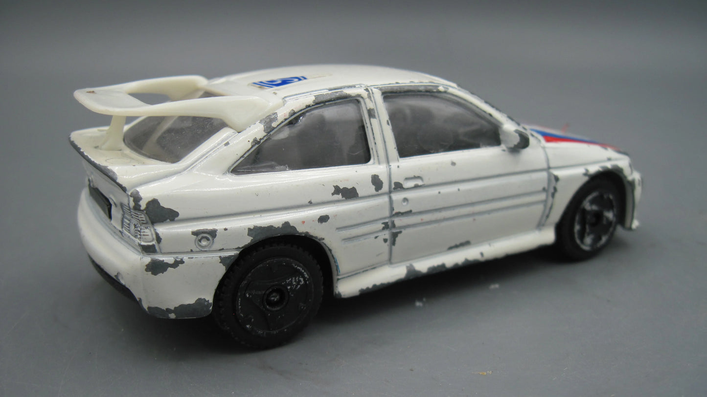 Bburago   Ford Escort RS  White