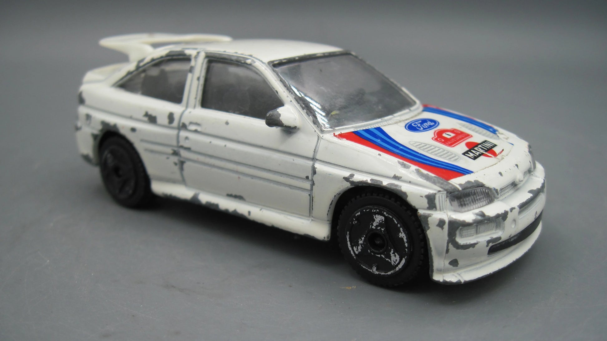 Bburago   Ford Escort RS  White