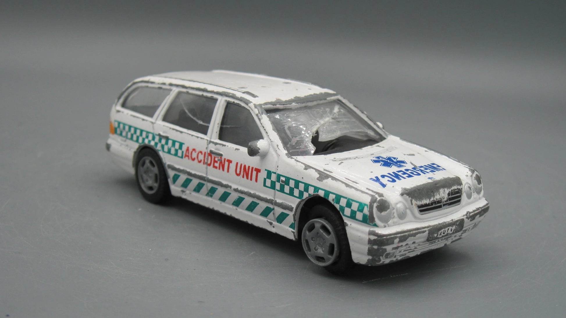 Mercedes-Benz 300T  White