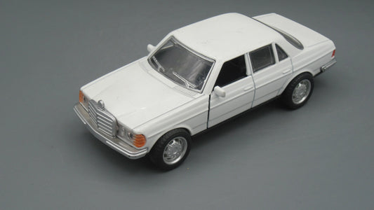 China   Mercedes-Benz 450 SEL   White 