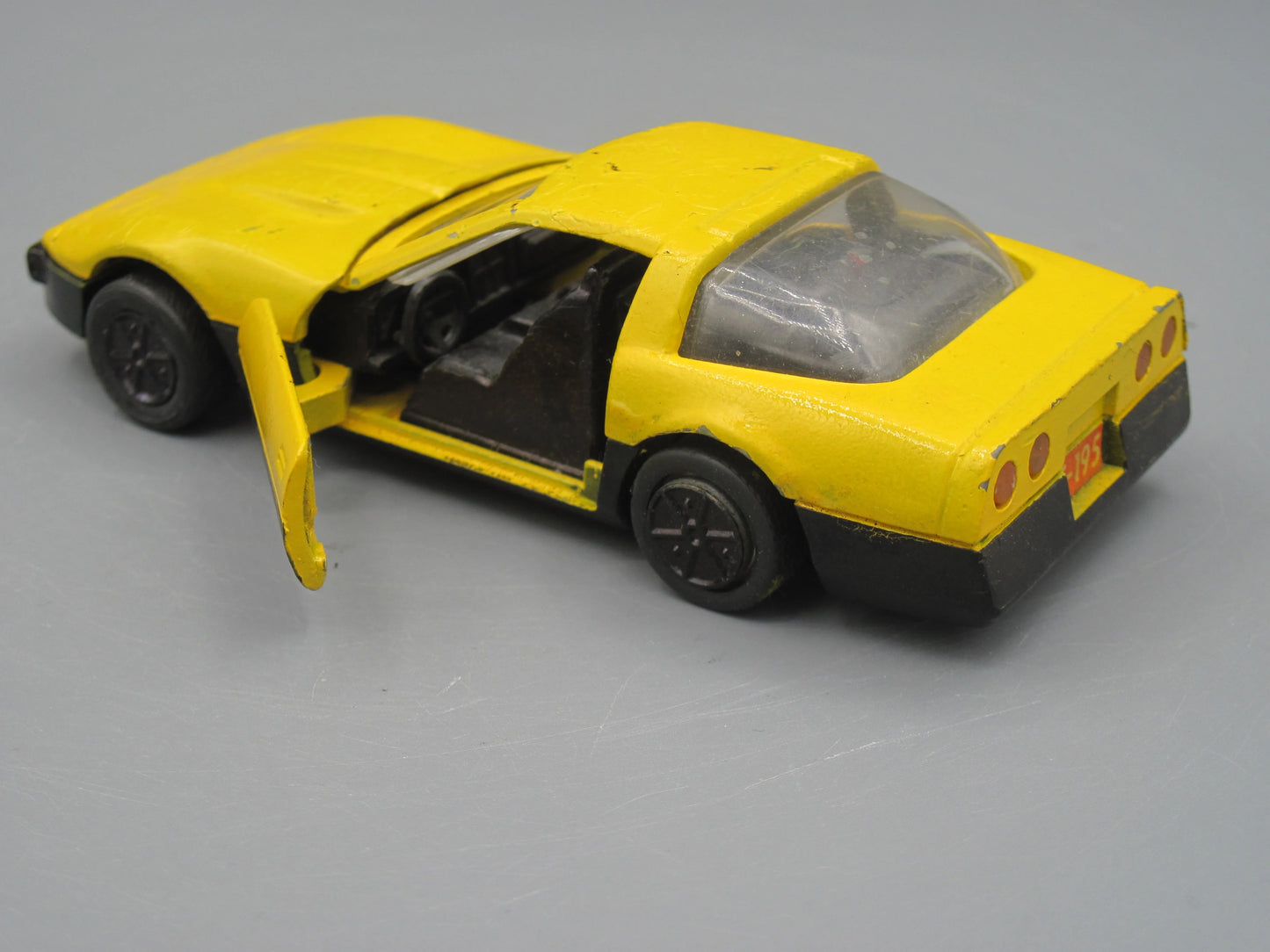 China   Corvette SS-908  Yellow