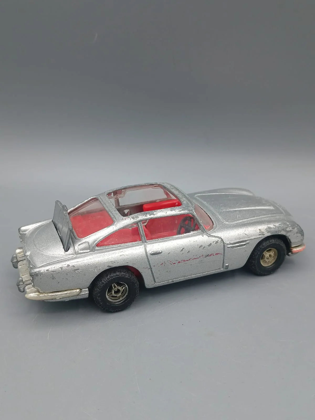 Corgi  Vintage Aston Martin DB5 1965 Silver James Bond film