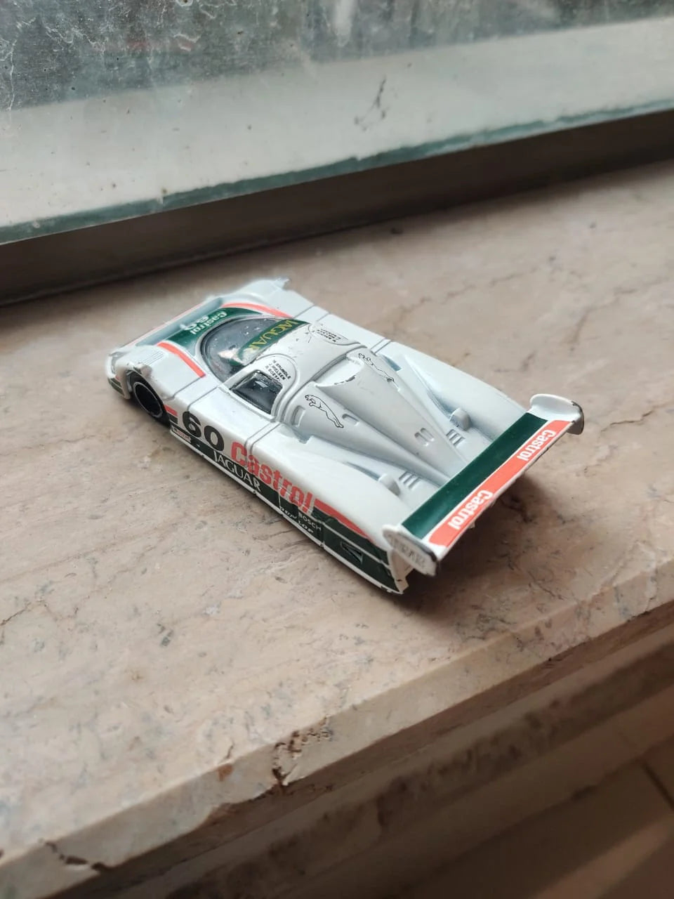 Corgi  Vintage Jaguar XJR-9 1988 White