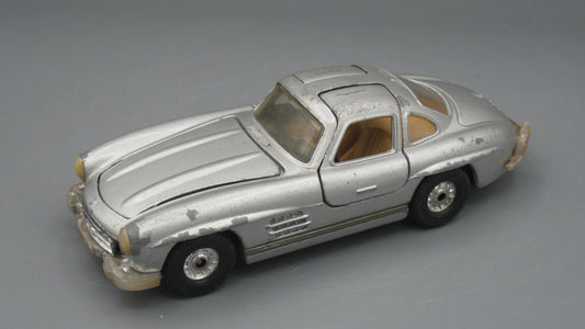 Corgi   Mercedes-Benz 300 SL  Silver 