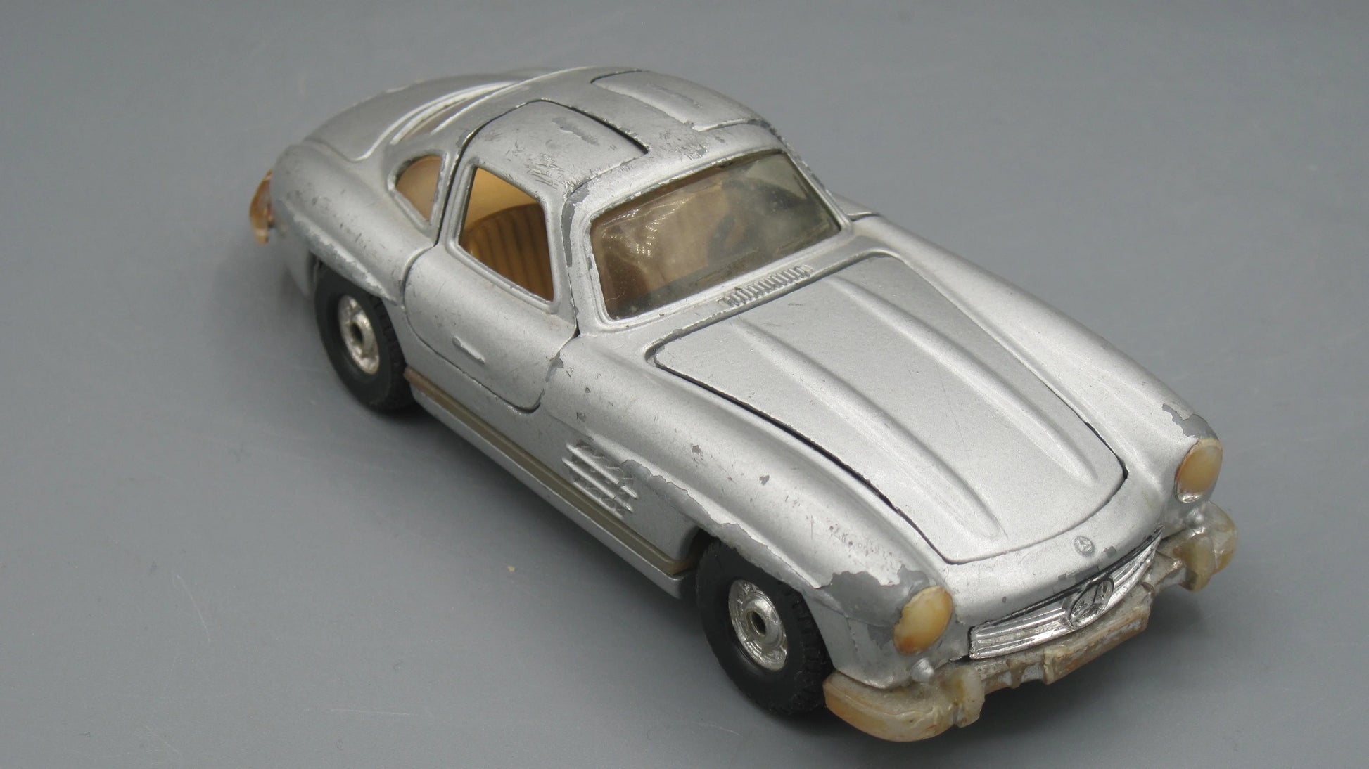 Corgi   Mercedes-Benz 300 SL  Silver 