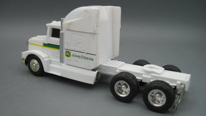 ERTL   John Deere Semi Truck  White