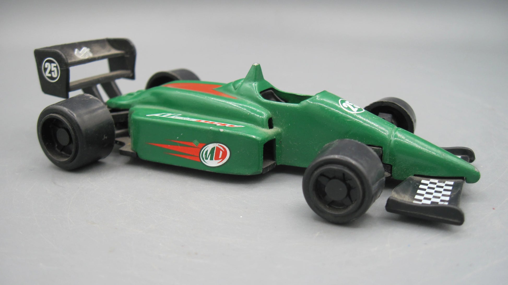 Golden Wheel    Formula 1  Green