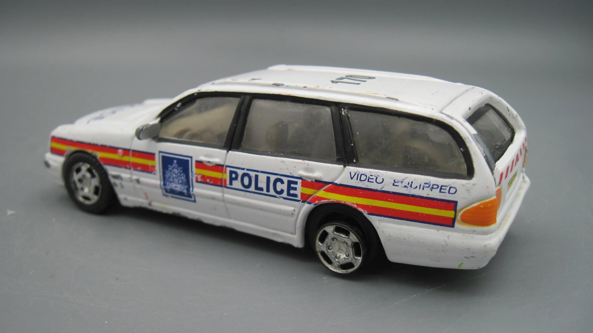 Hongwell   Mercedes-Benz 300T  White