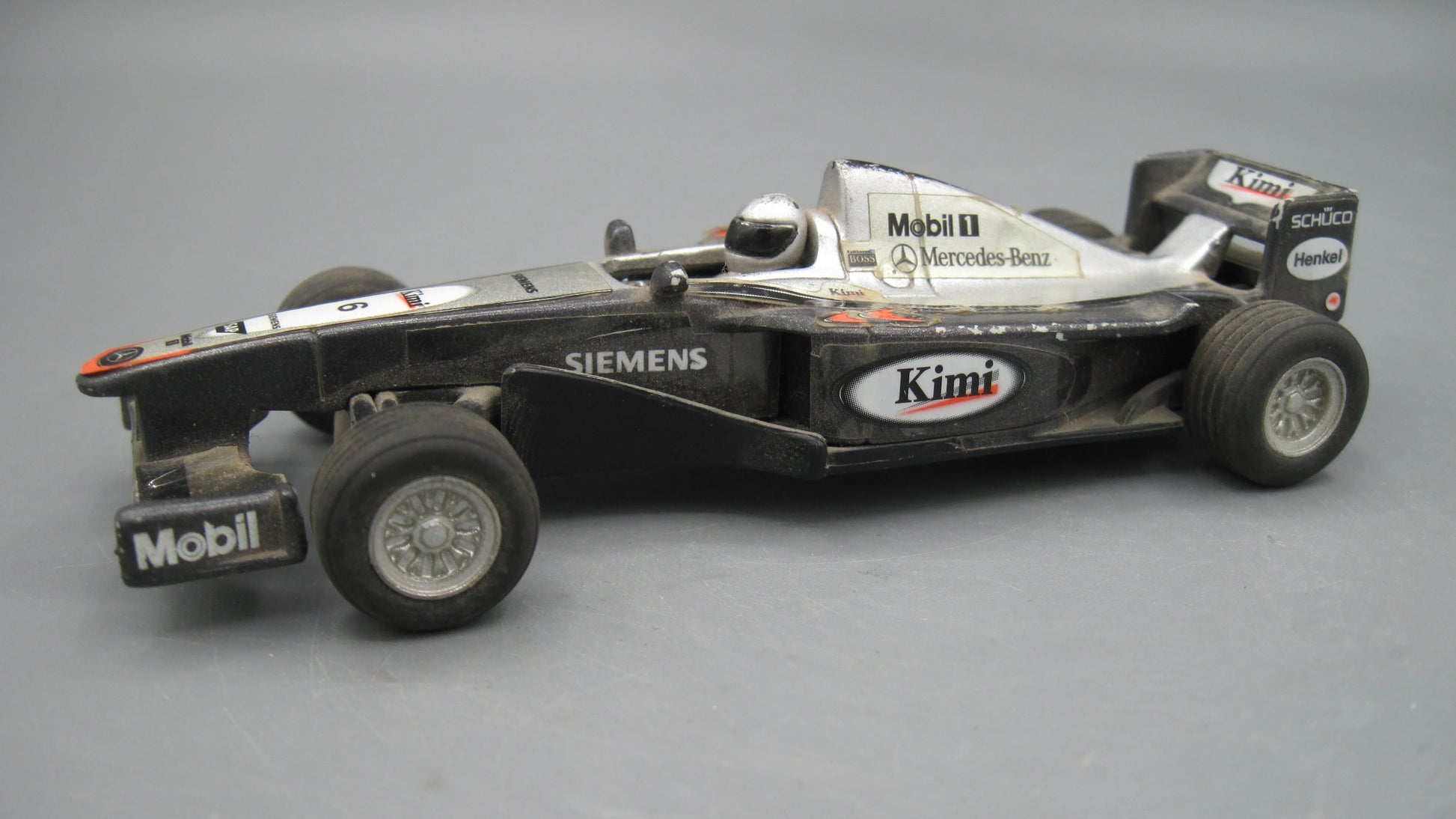 Hot Wheels   Mercedes-Benz Formula 1  Black & Silver
