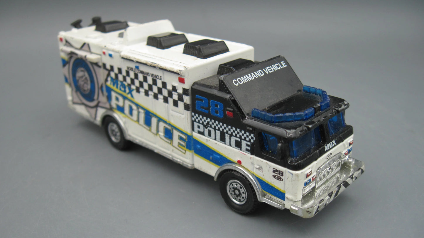 Matchbox   Mattel E-One Mobile Command Vehicle 2010 White