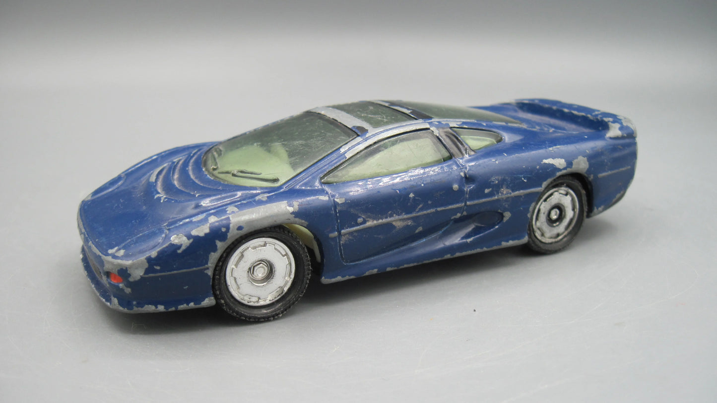 Matchbox  Specials Jaguar XK220  Blue
