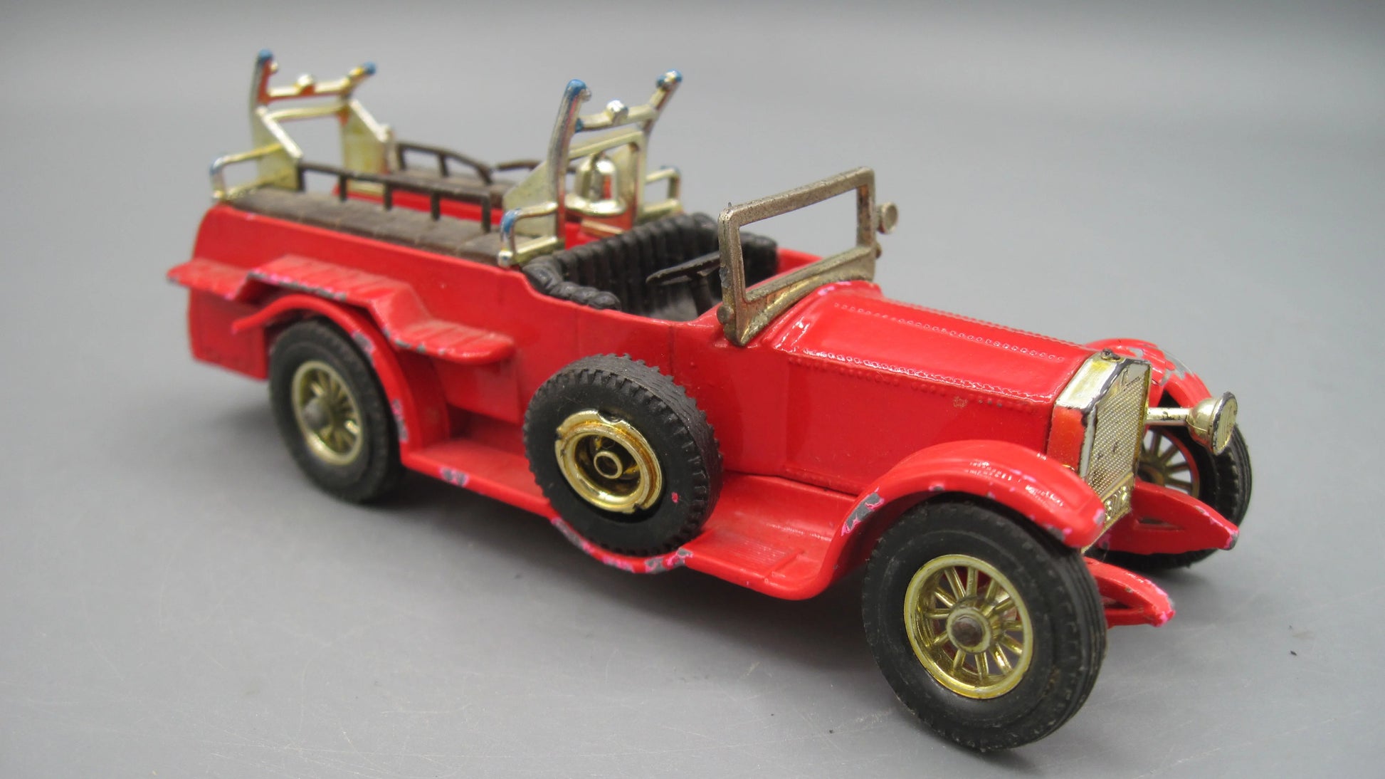 Matchbox   Rolls-Royce Y-6  Red