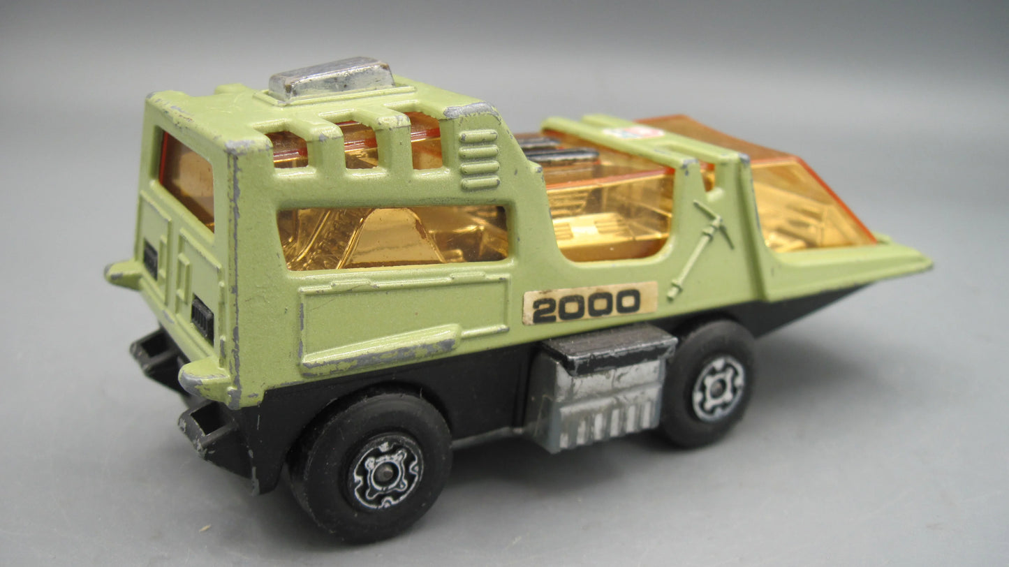 Matchbox    Adventure 2000 K-2001 Raider Command  Green