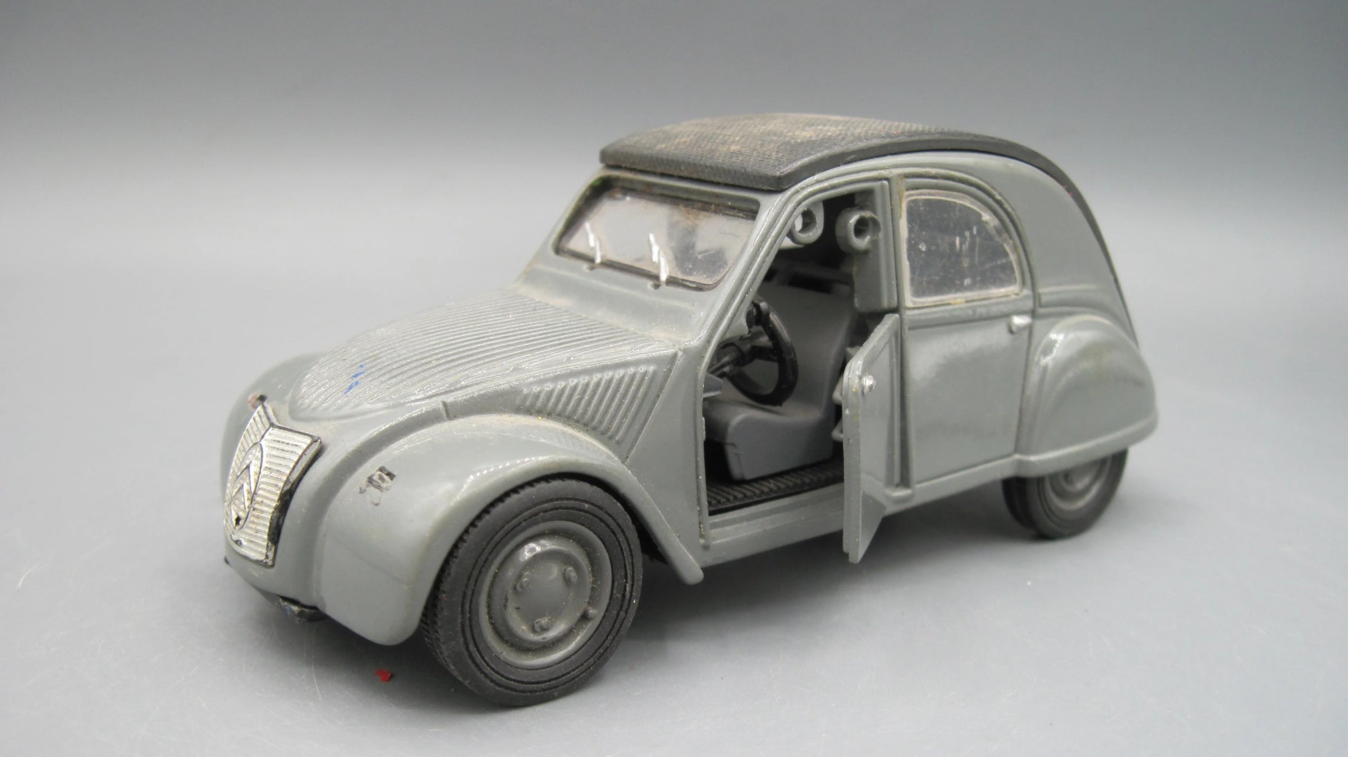 New Ray   Citreon 2CV 1952 Grey