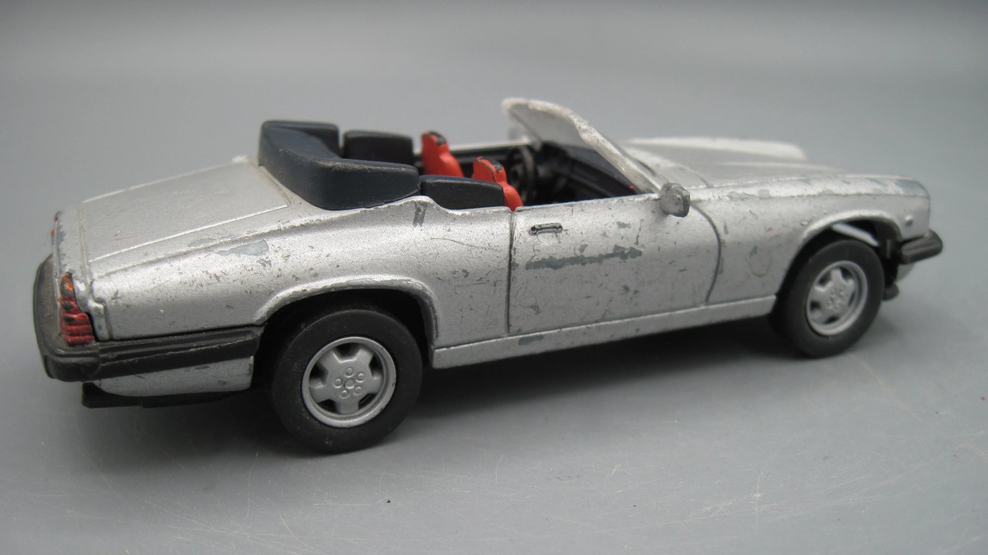 New Ray   Jaguar XJ-S V12 1988 Silver