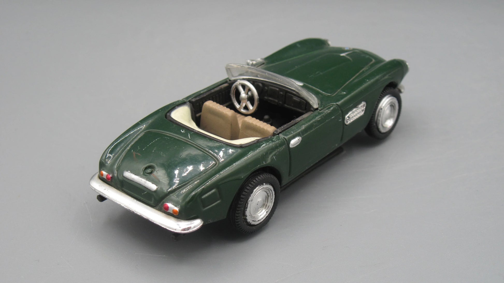 New-Ray   BMW 507  Green 