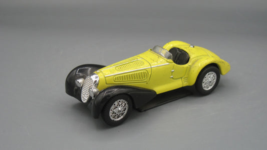 New-Ray   Alfa Romeo 8C 2900 1938 Yellow and Black 