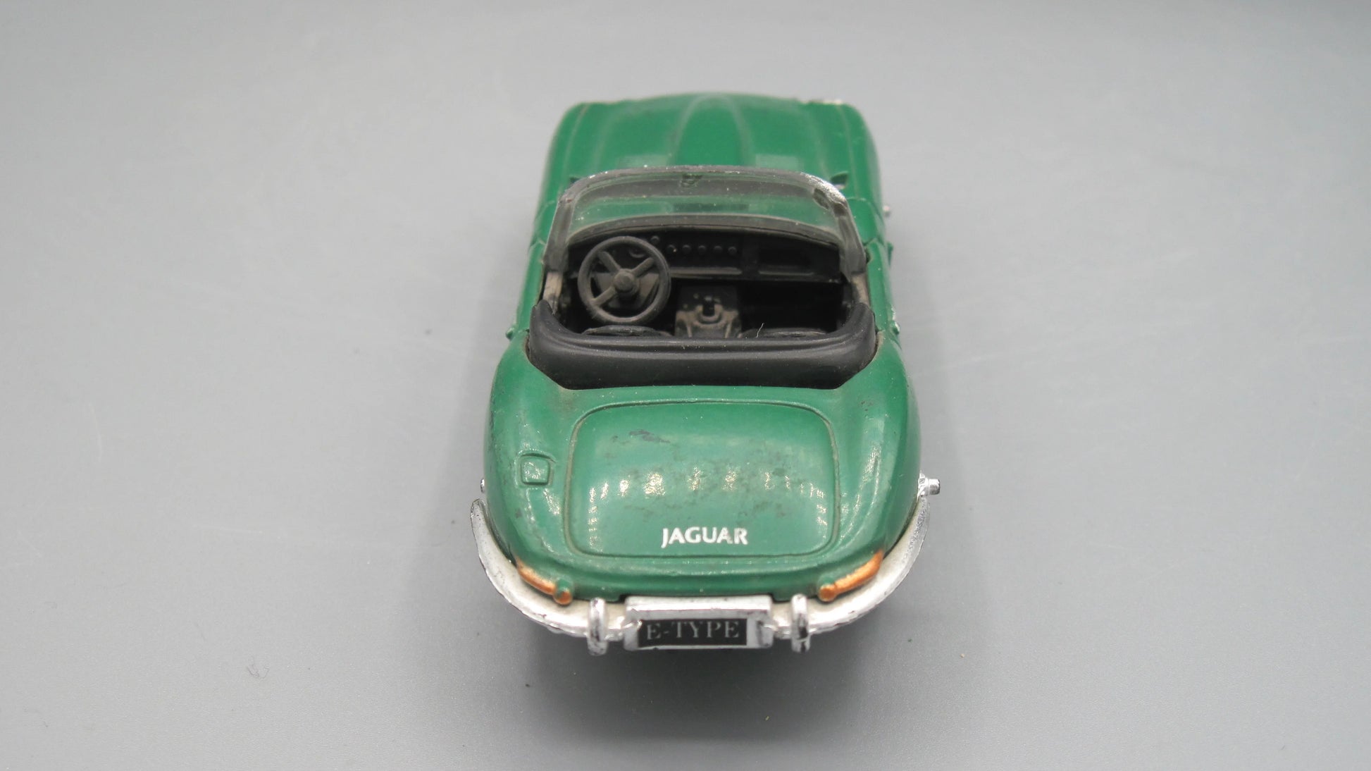 New-Ray   Jaguar E Cabriolet 1961 Green 