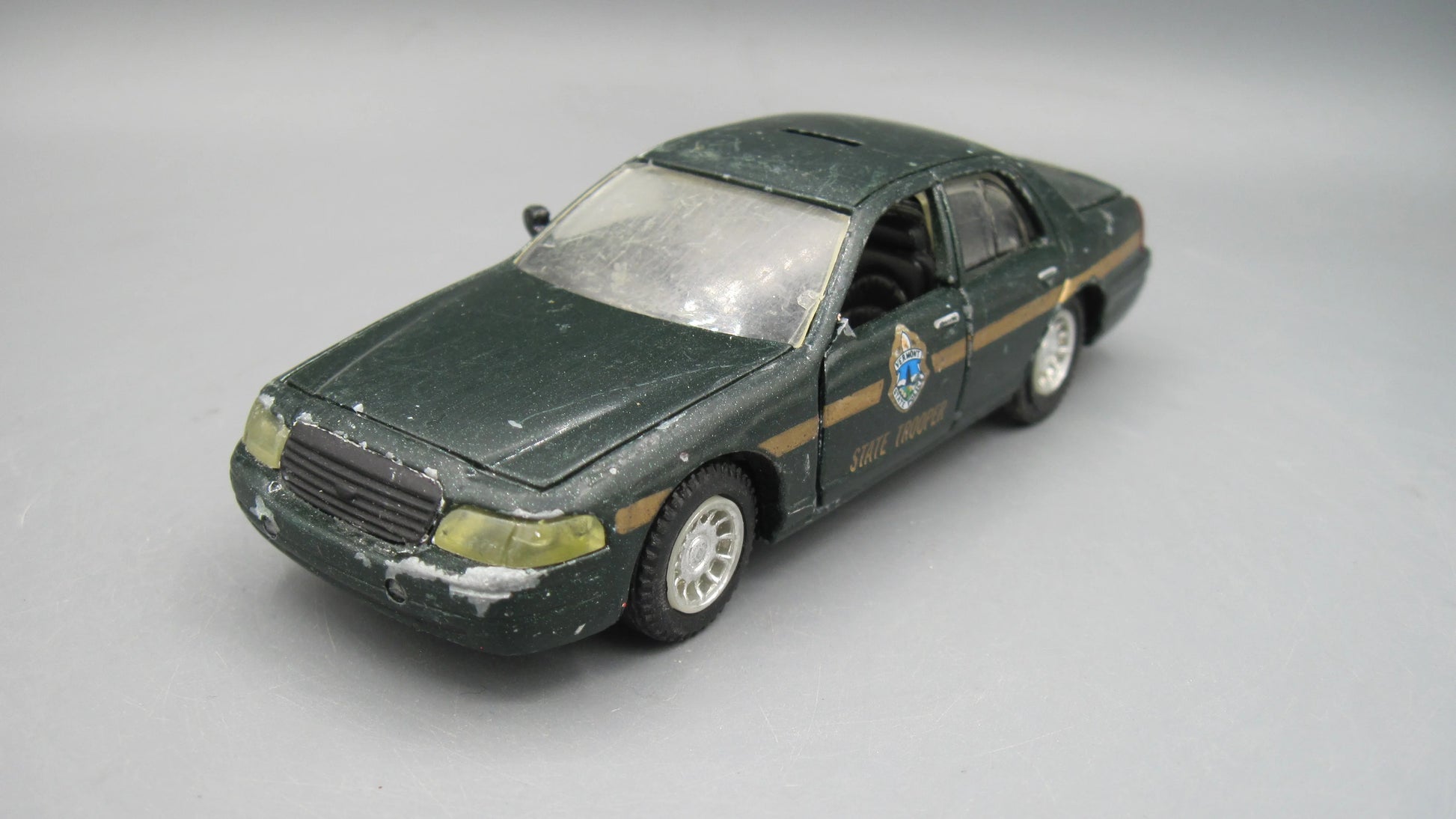 Road Champs   Ford Crown Victoria Police Interceptor 1999 Green