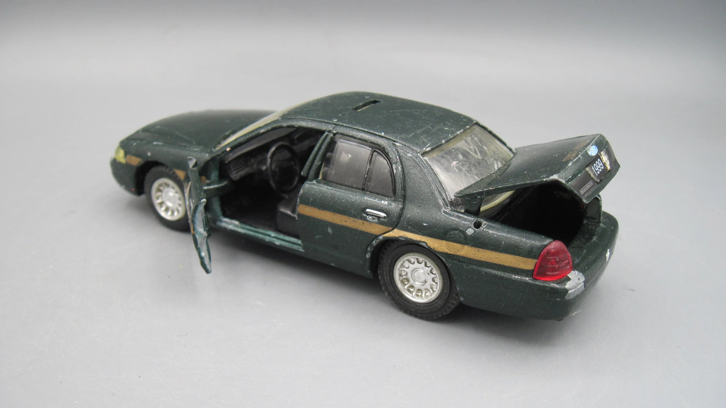 Road Champs   Ford Crown Victoria Police Interceptor 1999 Green