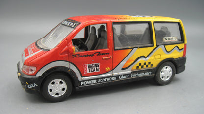 Realtoy    Landy Davis Van  Red & Yellow