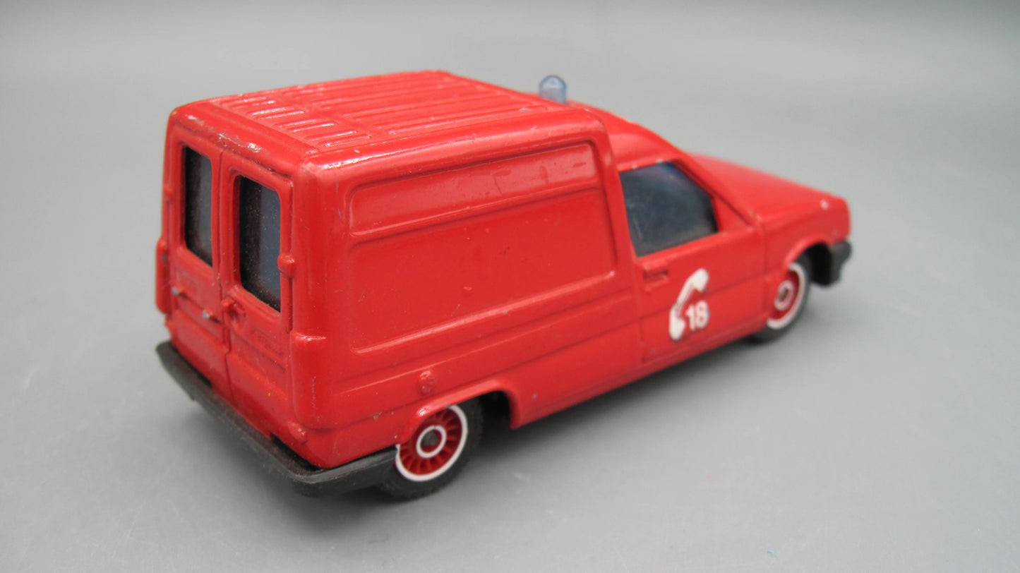 Solido   Renault Express  Red