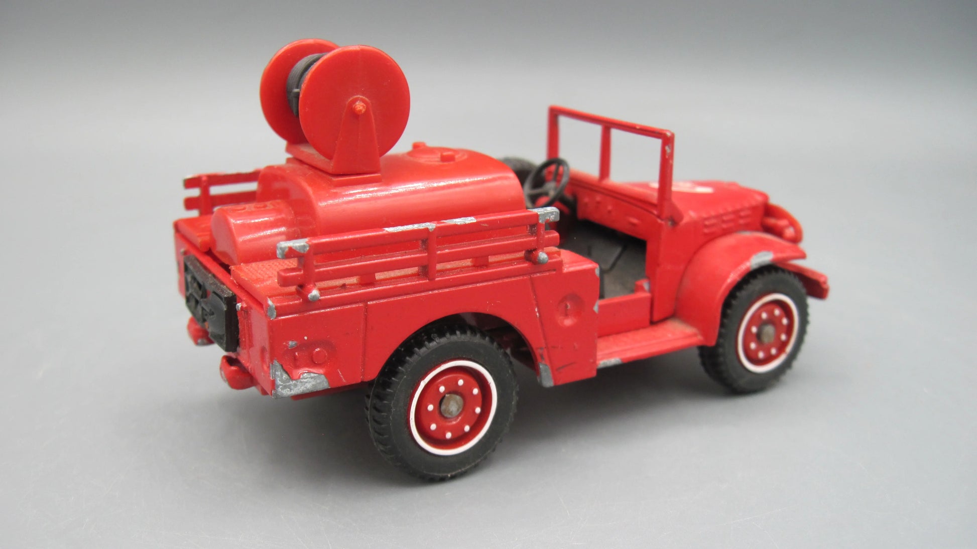 Solido   Dodge WC-51 Military truck  Red