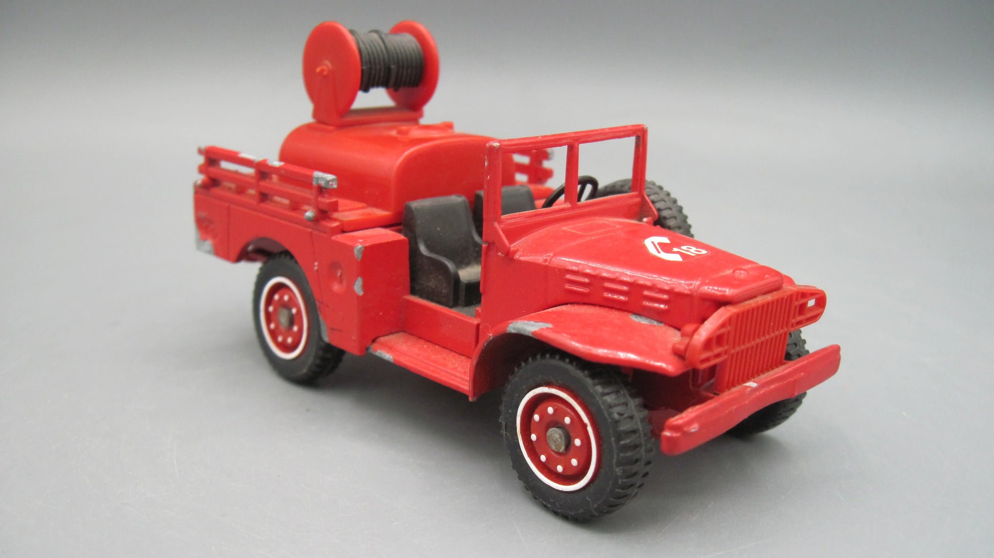 Solido   Dodge WC-51 Military truck  Red