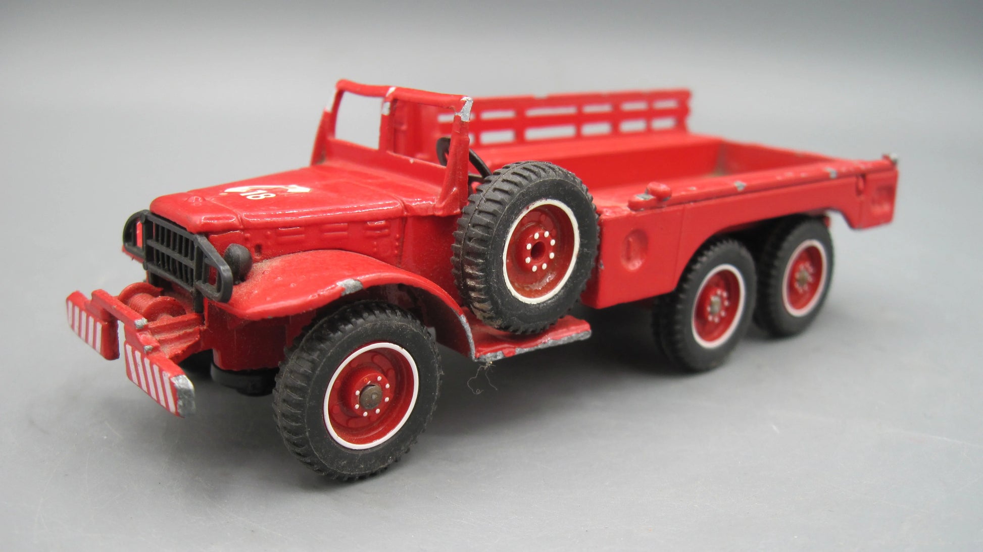 Solido   Dodge T 223 WC 63 1975 Red